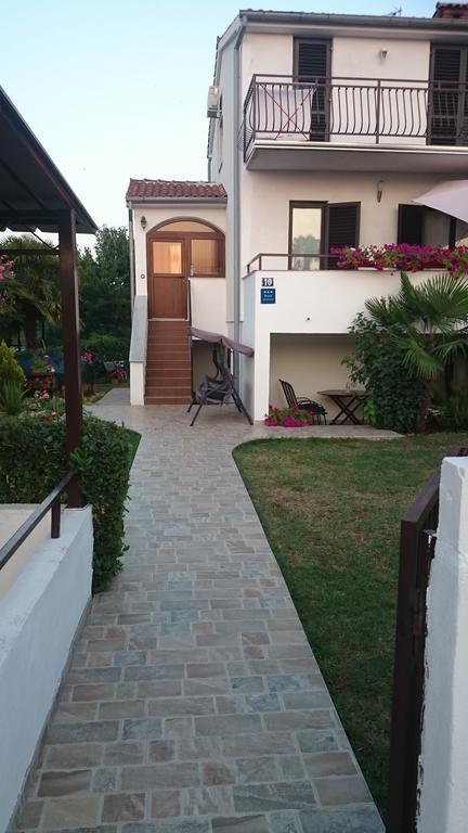 Apartment Devcic 포레치 외부 사진