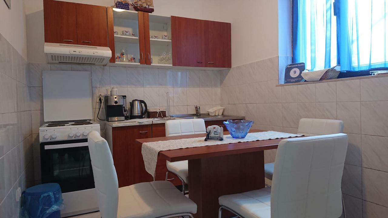 Apartment Devcic 포레치 외부 사진